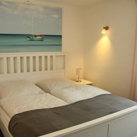 Freundliches Appartement - Bitte Angaben Zum Gastgeber Lesen Wehrheim Bagian luar foto